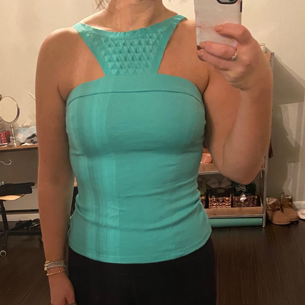 bebe tank top with adjustable straps